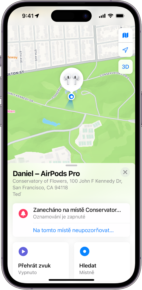 Obrazovka v aplikaci Najít na iPhonu. Na plánu San Franciska se zobrazuje poloha AirPodů včetně adresy spolu s volbami Přehrát zvuk a Najít.