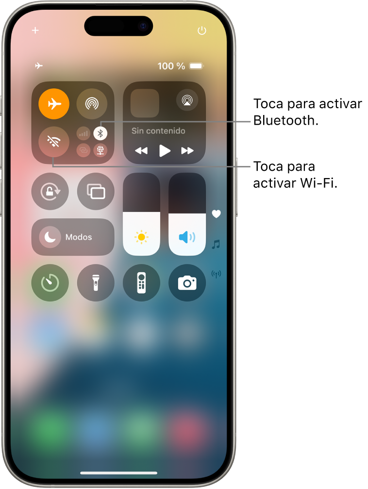 Centro de control con el modo Avión activado y las conexiones Wi-Fi y Bluetooth desactivadas. Los botones para activar la conexión Wi-Fi o Bluetooth están cerca de la esquina superior izquierda del centro de control.