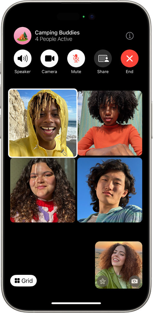 ગ્રૂપ FaceTime કૉલ બોલનારની ઇમેજ હાઇલાઇટ કરીને સહભાગીઓને ગ્રિડ લેઆઉટમાં બતાવે છે.