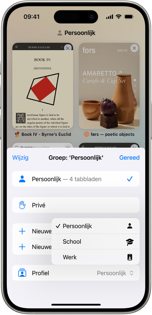 Een iPhone-scherm met een tabbladgroep waarin het menu 'Tabbladgroepen' is geopend. Onder in het menu is 'Profiel' geselecteerd en in een menu staan de profielen 'Persoonlijk', 'School' en 'Werk'. Het profiel 'Persoonlijk' is geselecteerd.