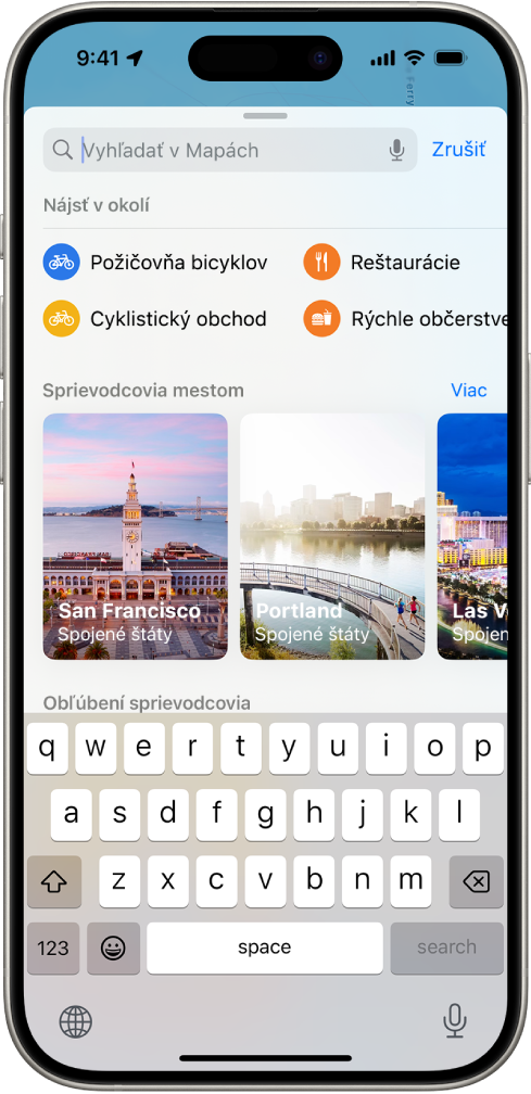 Apka Mapy zobrazujúca vyhľadávacie pole, kategórie služieb v okolí a sprievodcu mestom. V spodnej časti obrazovky je dotyková klávesnica iPhonu.
